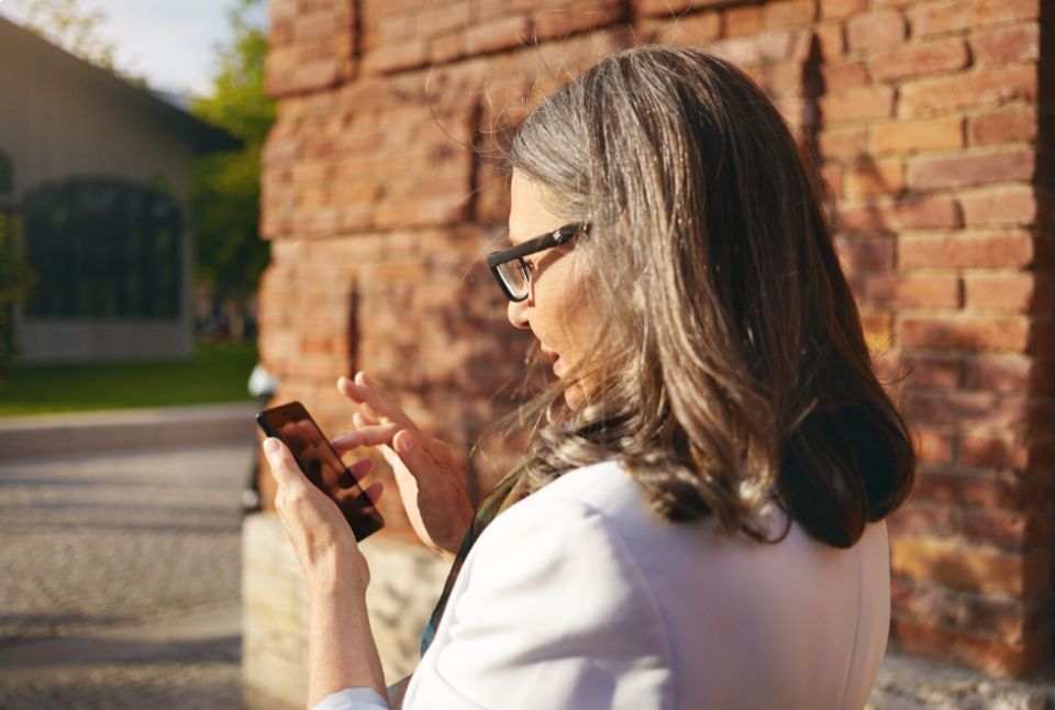    :    WhatsApp  Telegram  ?