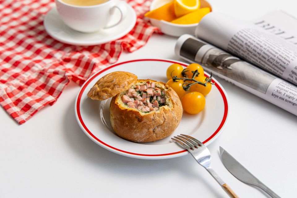 Завтрак на скорую руку: вкусное яичница в булочке