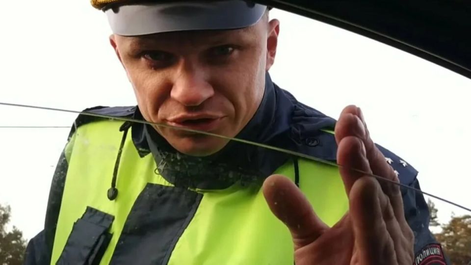 Будьте осторожны: громкая музыка в машине может стоить вам штрафа