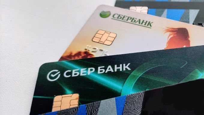 С банковскими счетами без карты на грани: новые правила Сбербанка