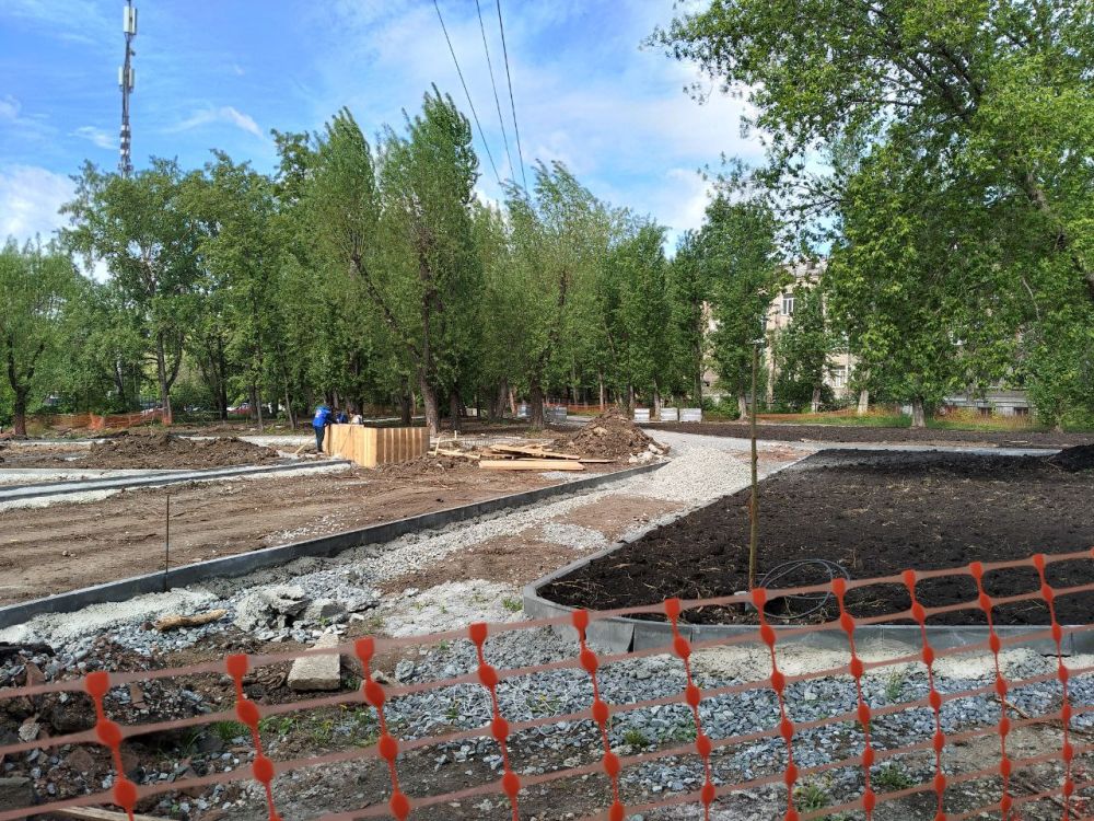Площадка перед школой 141 преобразится к 1 августа
