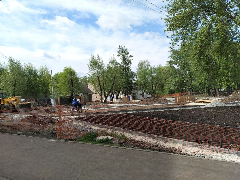 Площадка перед школой 141 преобразится к 1 августа