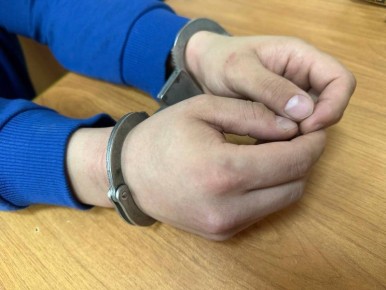 В Красноармейском районе полицейские задержали скрывшегося с места преступления грабителя