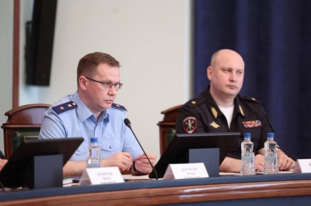 Прокурор Челябинской области Игорь Донгаузер принял участие в областном совещании при Губернаторе региона