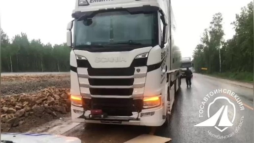 Внимание! В Ашинском районе на 1562 км автодороги М-5 «Урал»(Москва- Челябинск) произошла поломка грузового транспортного средства