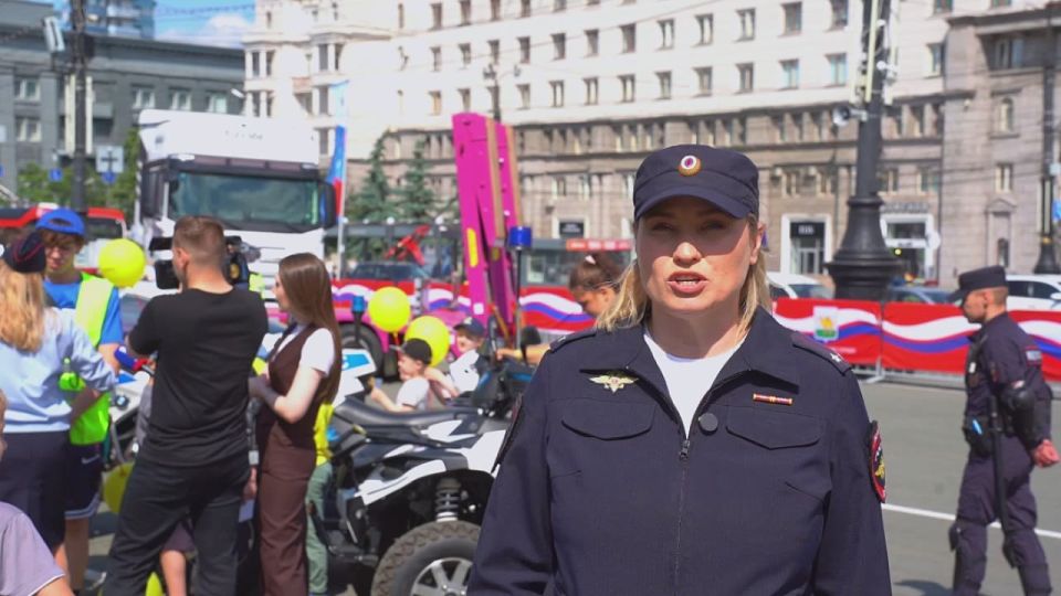 Полицейские Челябинской области приняли участие в параде дорожной техники