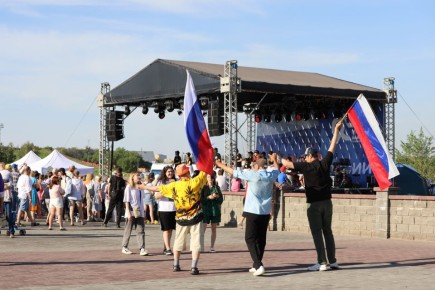 В День России будем петь и танцевать