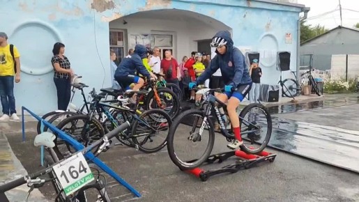 Полицейские Копейска обеспечивают правопорядок во время Чемпионата России по велосипедному спорту (маунтинбайку)