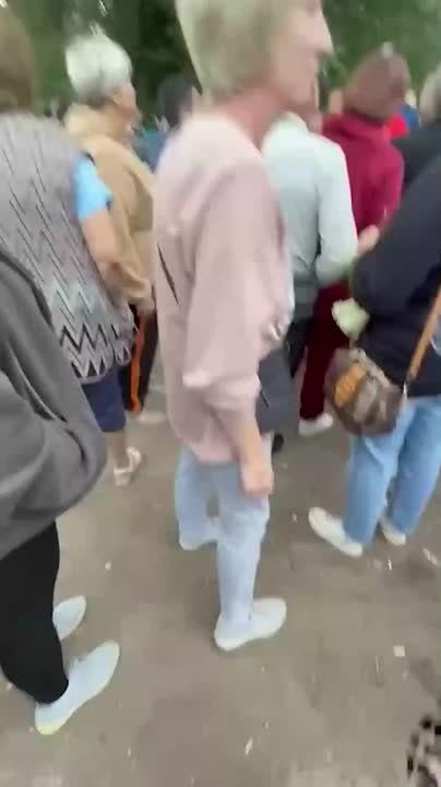            15-   ,   