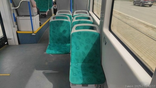      䅻:  ,               
