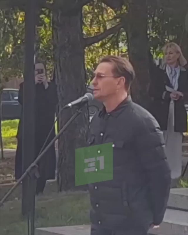      Ը 