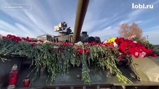Слезы, цветы и огонек лампад – такая атмосфера была сегодня с утра в Копейске