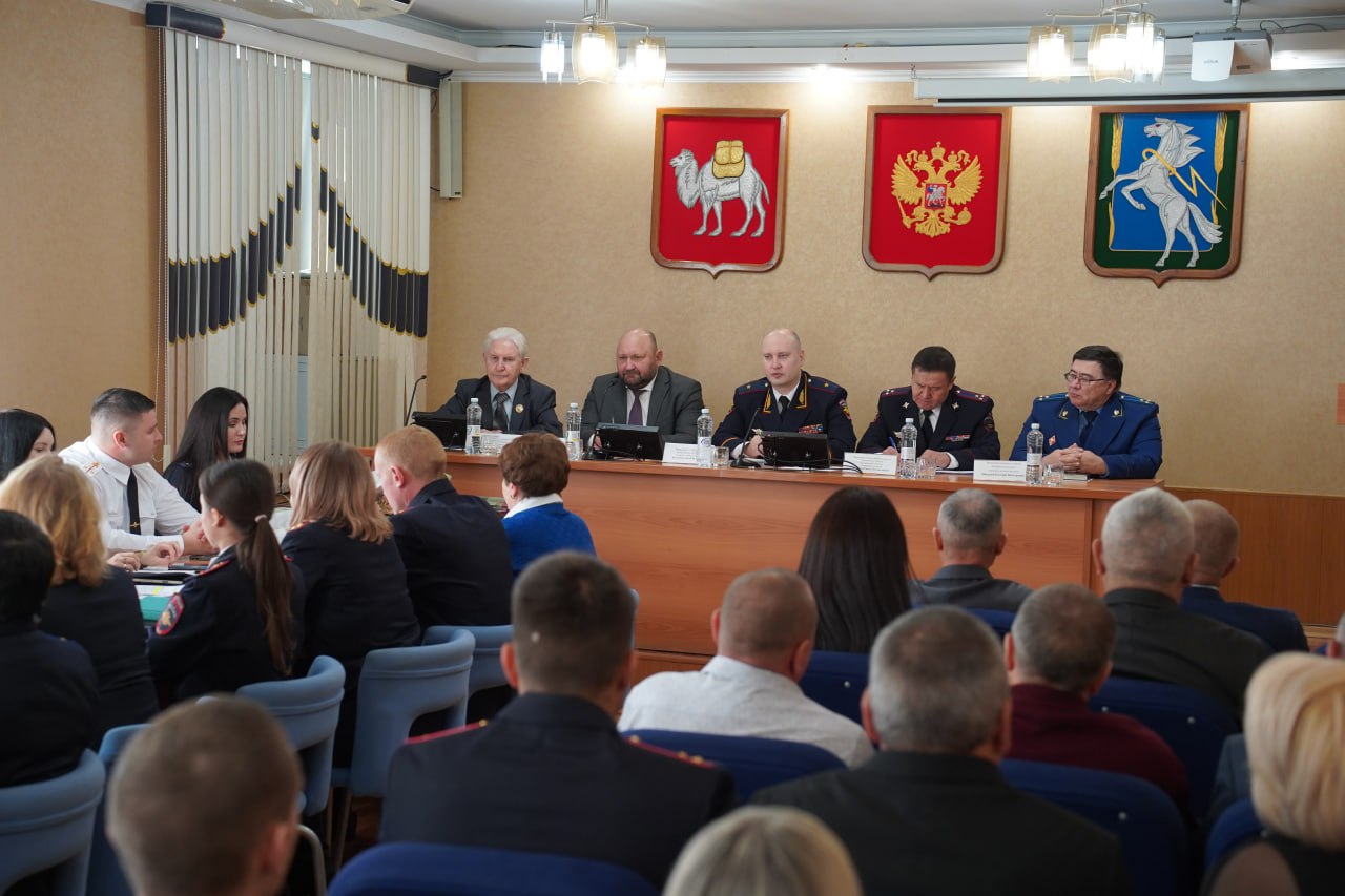 Генерал-майор полиции Сергей Космачев с рабочим визитом посетил Сосновский район Генерал-майор полиции Сергей Космачев с рабочим визитом посетил Сосновский район