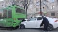 На проспекте Ленина в Челябинске днем 25 октября случилось тройное ДТП