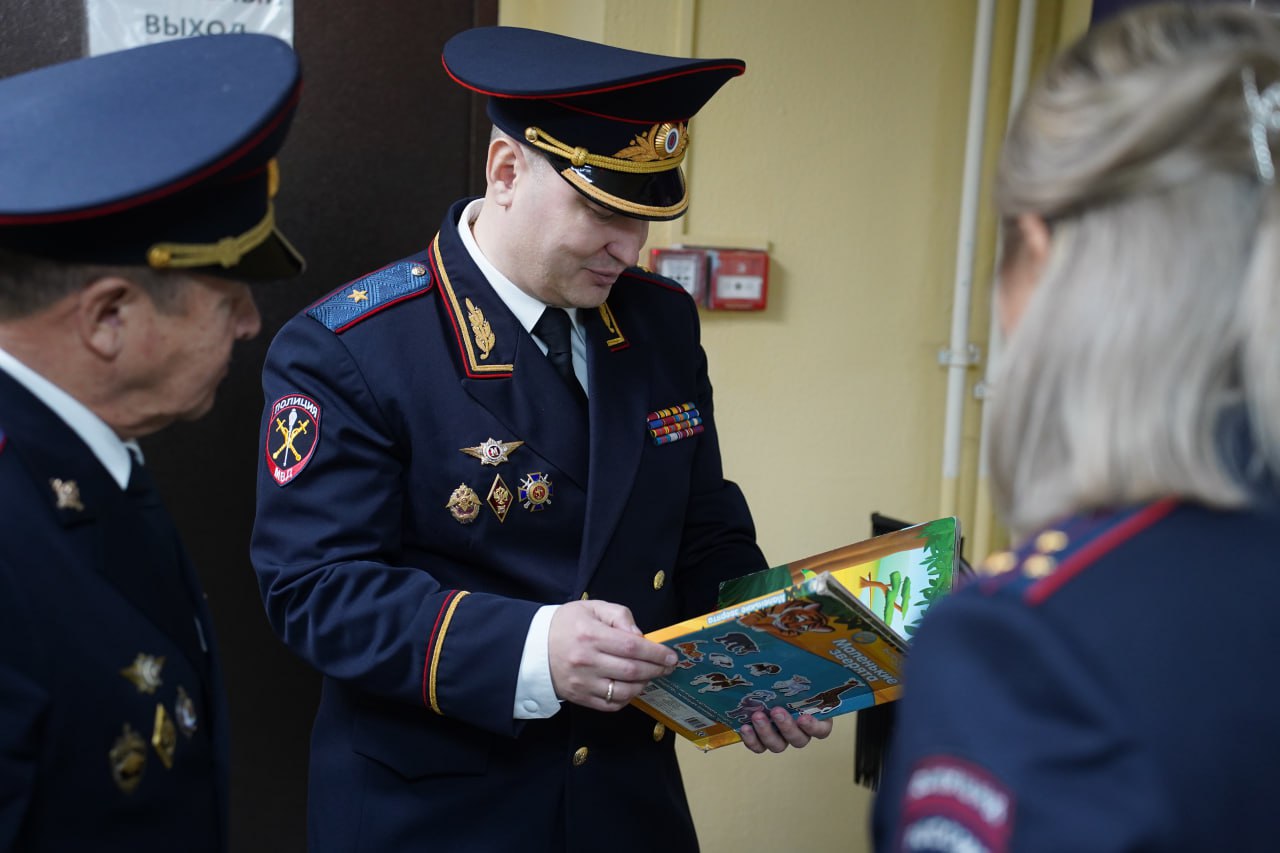 Генерал-майор полиции Сергей Космачев с рабочим визитом посетил Сосновский район Генерал-майор полиции Сергей Космачев с рабочим визитом посетил Сосновский район