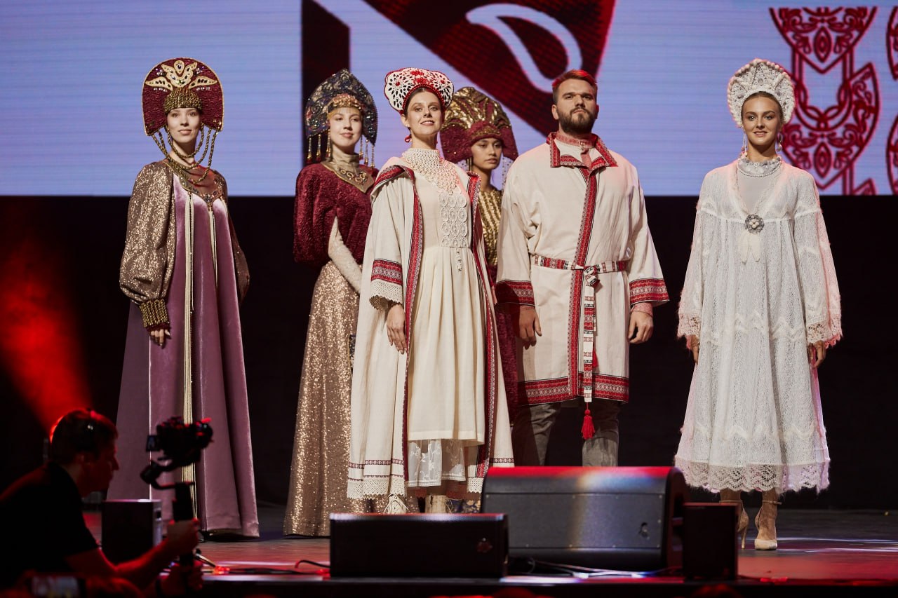 В Челябинске прошел V Всероссийский женский форум «Стальное кружево Урала» В Челябинске прошел V Всероссийский женский форум «Стальное кружево Урала»