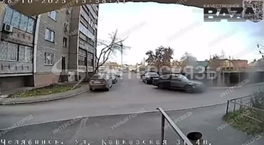 В Челябинской области четверо мужчин устроили перестрелку во дворе жилого дома