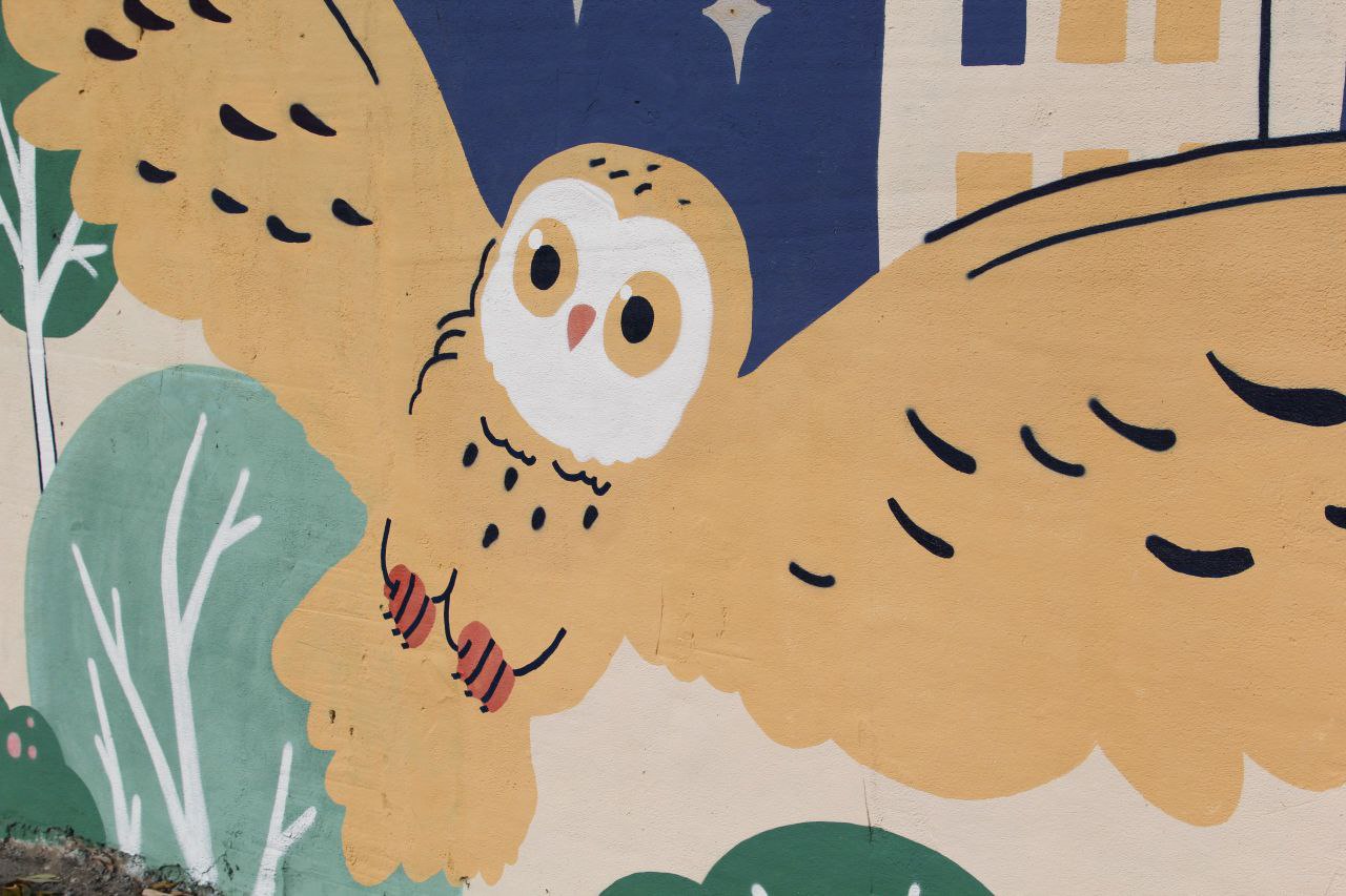 В Ленинском районе обычная бетонная стена превратилась в арт-галерею! В Ленинском районе обычная бетонная стена превратилась в арт-галерею!