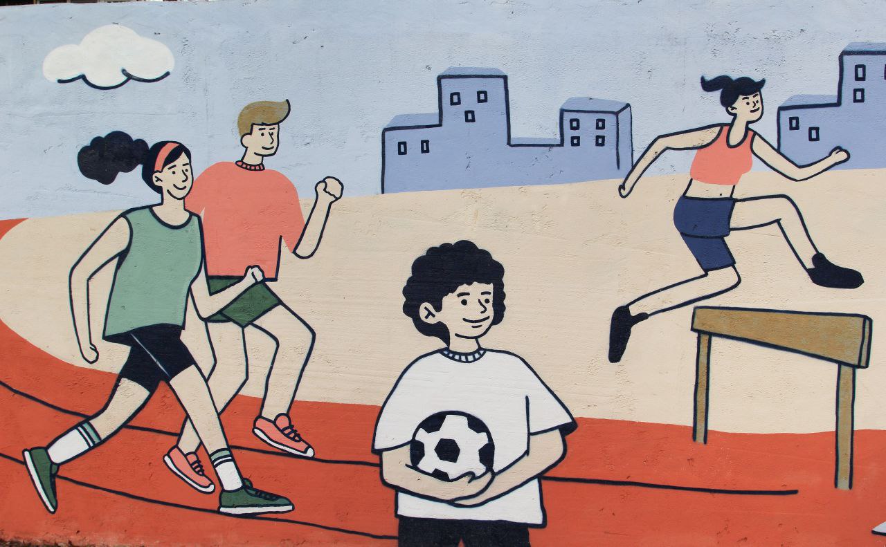 В Ленинском районе обычная бетонная стена превратилась в арт-галерею! В Ленинском районе обычная бетонная стена превратилась в арт-галерею!