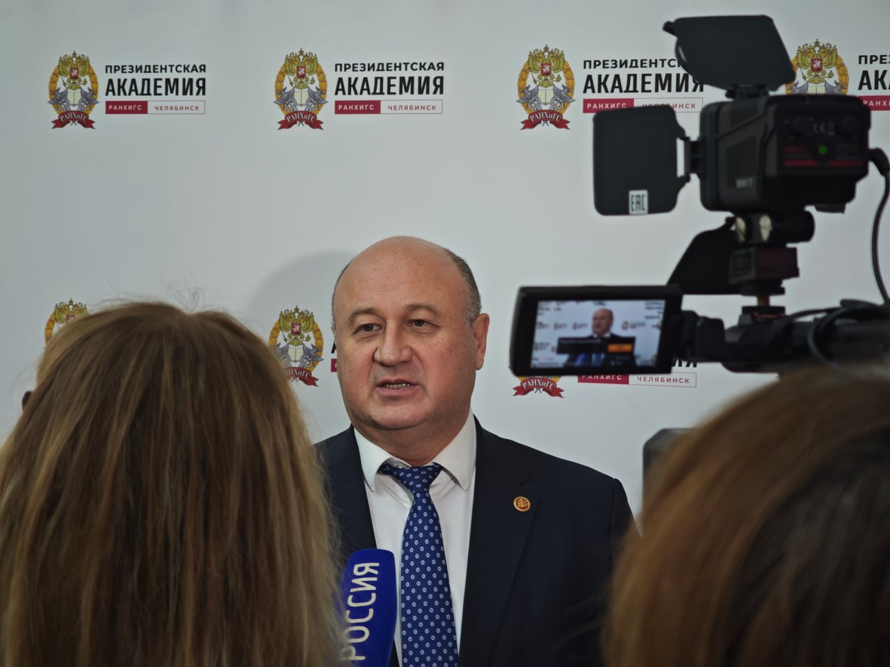 На молодежном форуме Президентской академии в Челябинске Евгений Голицын принял участие в дискуссии о роли молодежи и поделился опытом электоральной сферы На молодежном форуме Президентской академии в Челябинске Евгений Голицын принял участие в дискуссии о роли молодежи и поделился опытом электоральной сферы