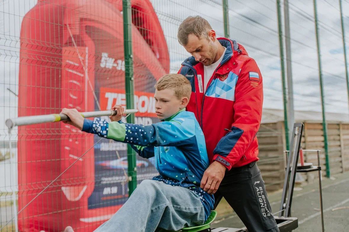 Уважаемые тренеры, поздравляем вас с профессиональным праздником! Уважаемые тренеры, поздравляем вас с профессиональным праздником!