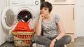 Сразу на выброс: три вещи, которые придут в негодность, если постирать их в машинке