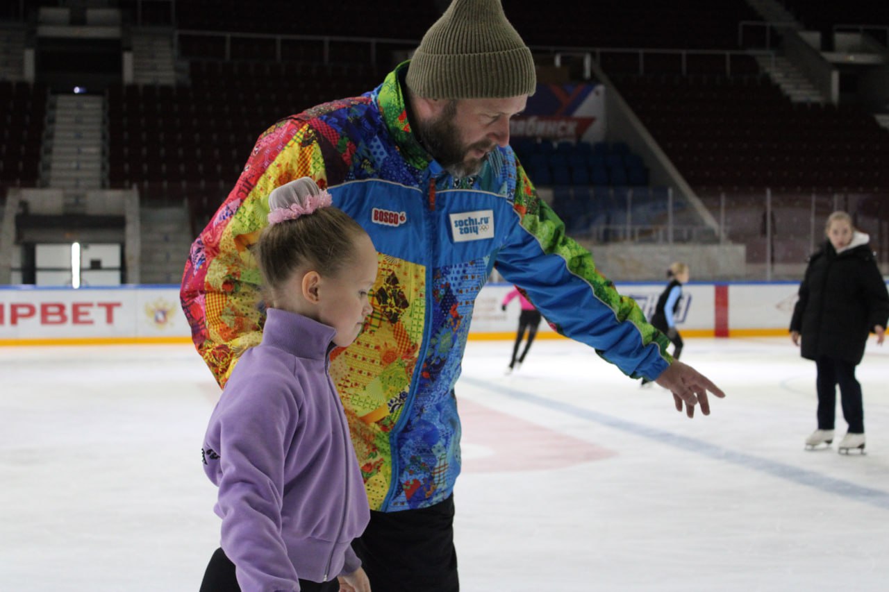 Уважаемые тренеры, поздравляем вас с профессиональным праздником! Уважаемые тренеры, поздравляем вас с профессиональным праздником!