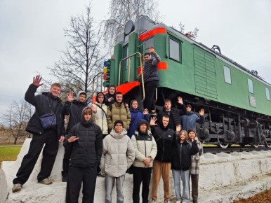 Из колледжа – на завод: студенты-второкурсники побывали на экскурсии на челябинском заводе