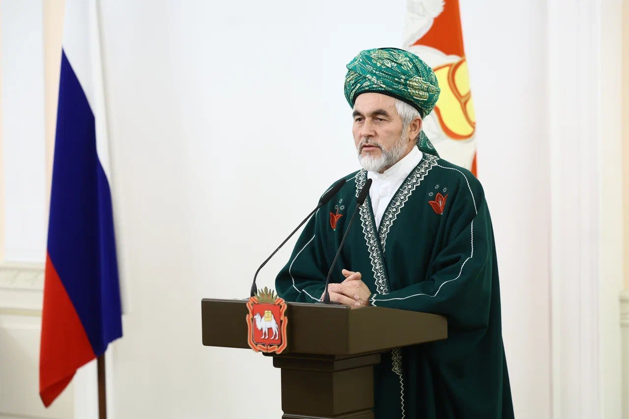 Алексей Текслер вручил премии губернатора в сфере национальной политики Алексей Текслер вручил премии губернатора в сфере национальной политики