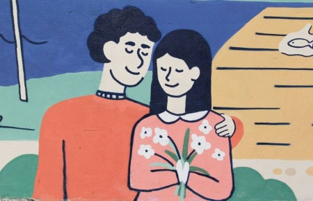 Стена в Ленинском районе превратилась в арт-галерею