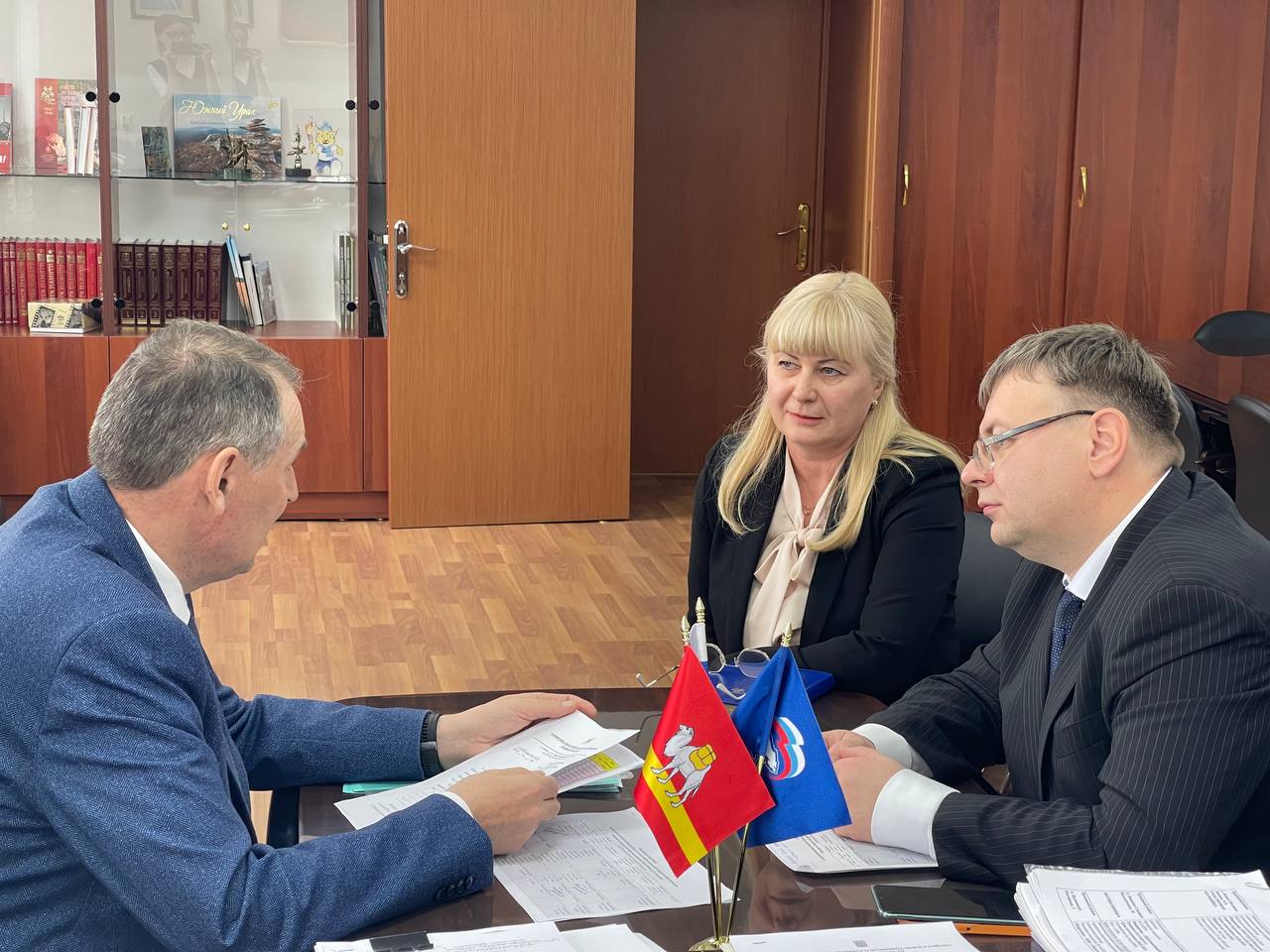 Рабочее совещание и церемония награждения организаторов выборов в Троицком муниципальном округе Рабочее совещание и церемония награждения организаторов выборов в Троицком муниципальном округе