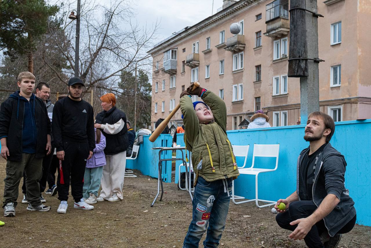 В Озерске прошел фестиваль «Нам здесь жить», объединивший три поколения В Озерске прошел фестиваль «Нам здесь жить», объединивший три поколения