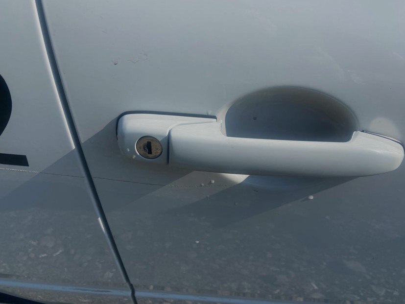 По материалам транспортной полиции Южного Урала перед судом предстанет водитель, который умышленно повредил чужой автомобиль на привокзальной площади