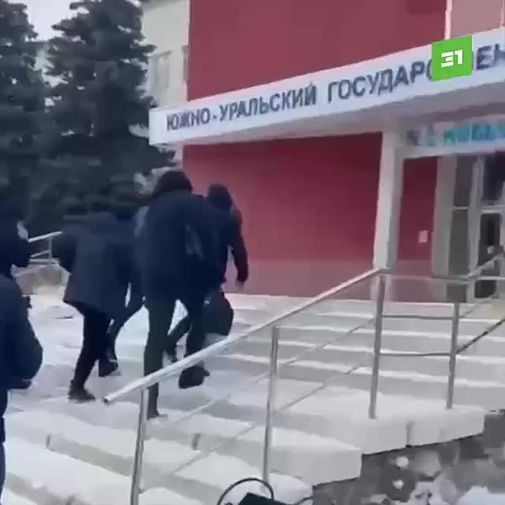 Замначальника Южно-Уральского аграрного университета предстанет перед судом за получение взяток от директора ЧОПа