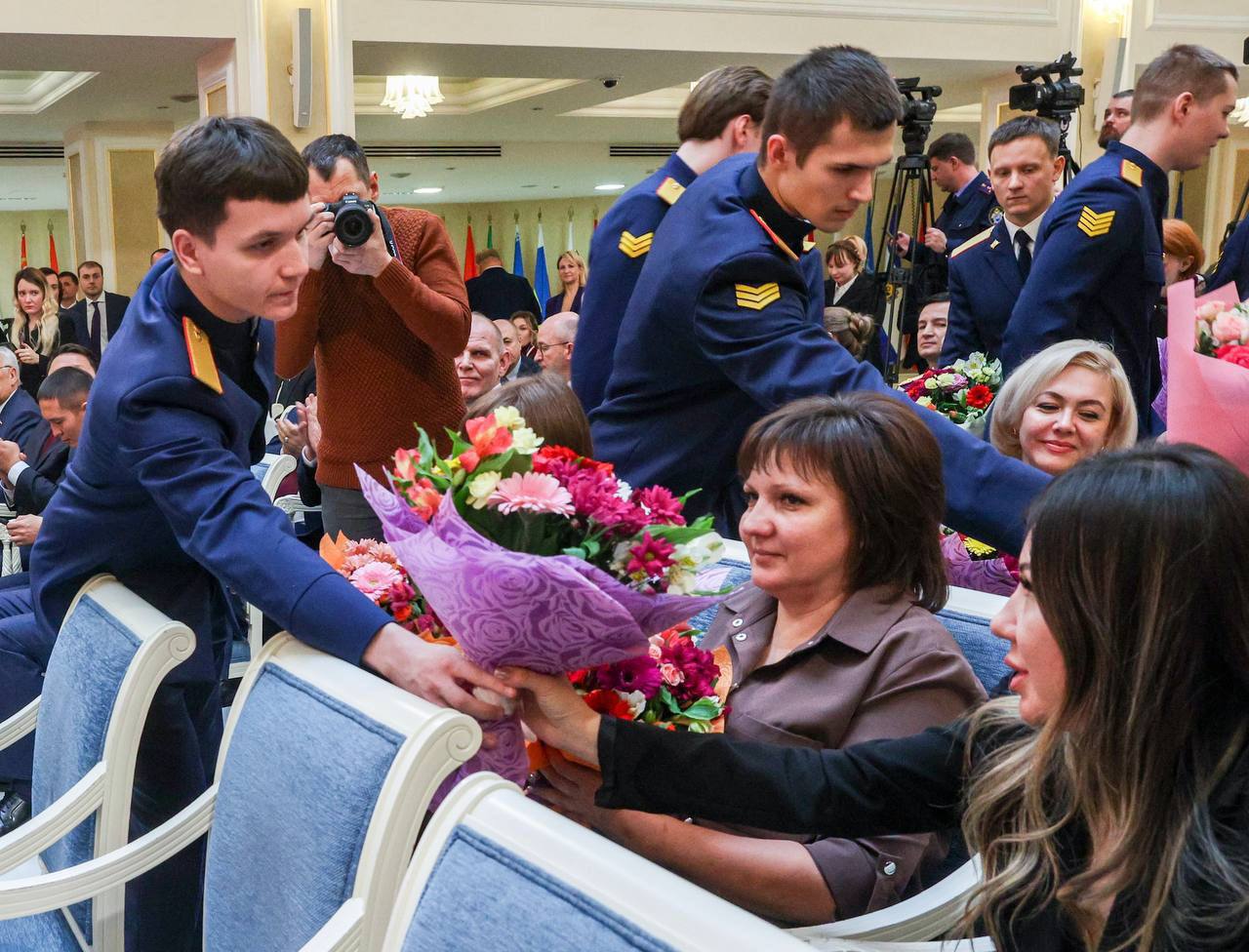 Сотрудники СК России приняли участие в XII церемонии награждения детей-героев Сотрудники СК России приняли участие в XII церемонии награждения детей-героев