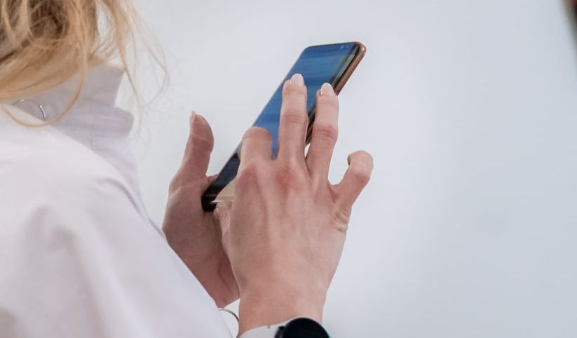 Южноуральцев предупредили о новой схеме мошенников, связанной сим-картами