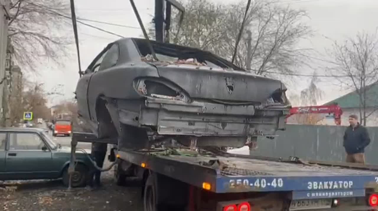 Продолжаем вывозить автохлам с улиц города