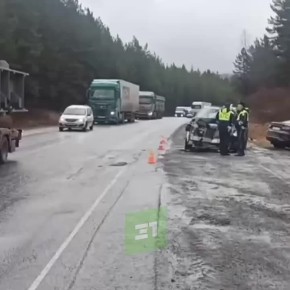 На трассе М-5 под Юрюзанью столкнулись три автомобиля