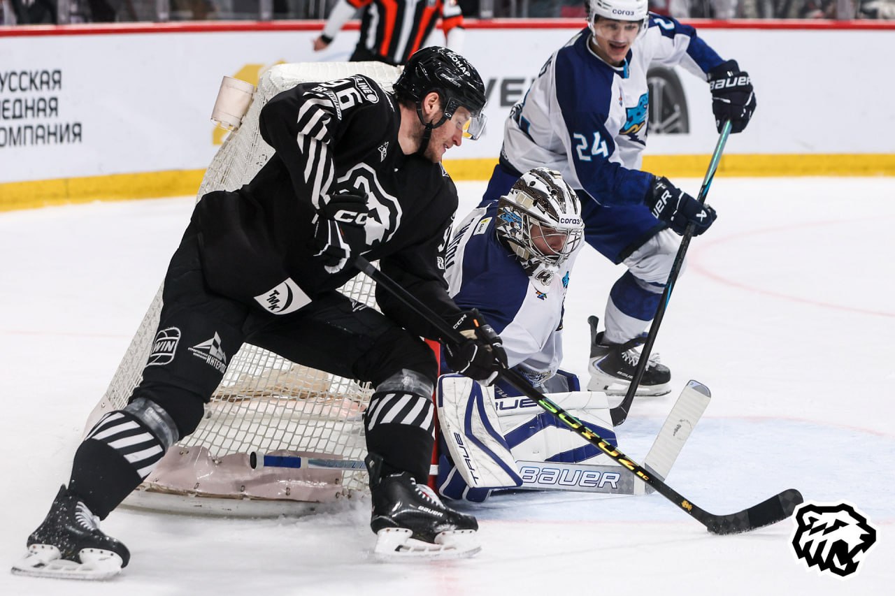 Челябинский «Трактор» на домашнем льду сегодня встретил игроков «Барыса» из Астаны