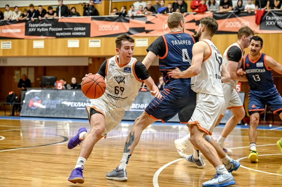 На челябинском паркете встретятся лидеры суперлиги России по баскетболу