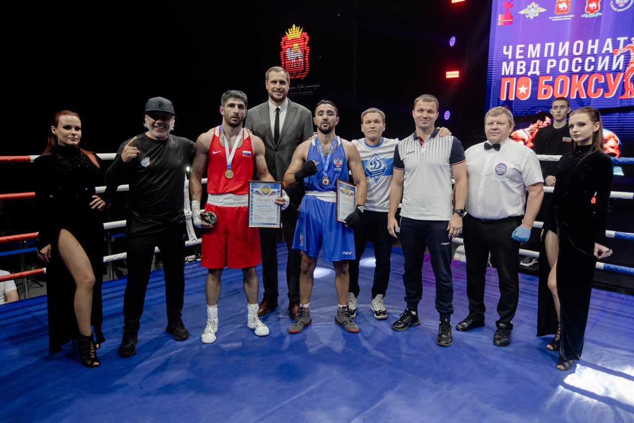 В Челябинске завершился чемпионат МВД России по боксу В Челябинске завершился чемпионат МВД России по боксу