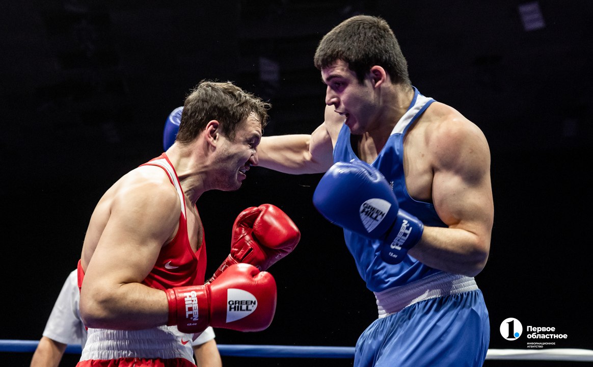 Бум-бам по головам — как боксеры МВД на челябинском ринге бились Бум-бам по головам — как боксеры МВД на челябинском ринге бились