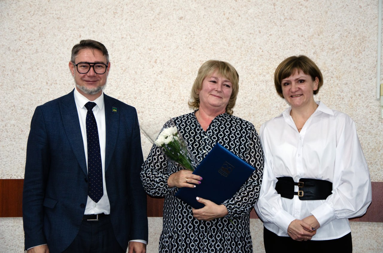 В Кыштымском городском округе прошло награждение организаторов выборов в честь 30-летия избирательной системы Челябинской области В Кыштымском городском округе прошло награждение организаторов выборов в честь 30-летия избирательной системы Челябинской области