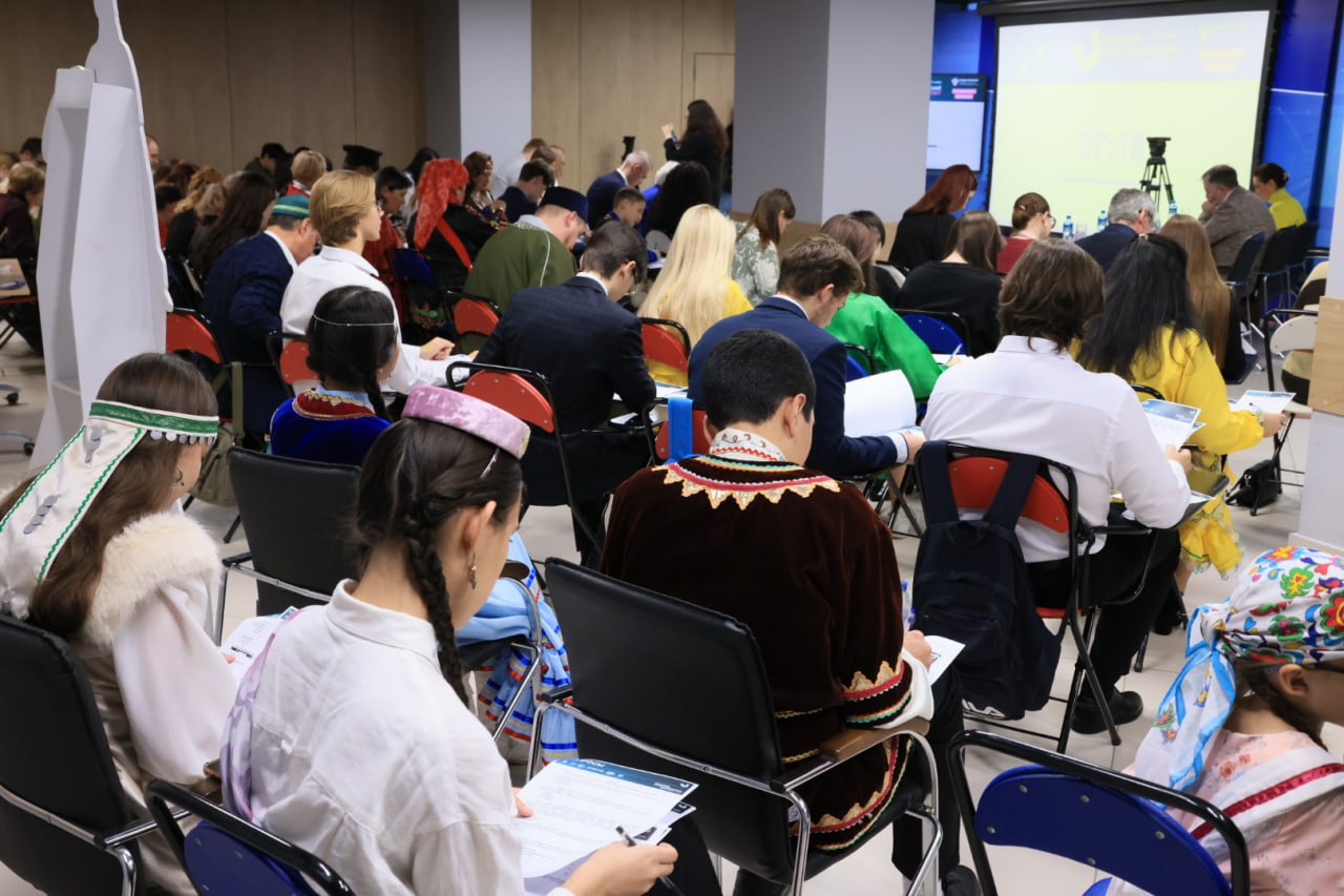 Южноуральцы присоединились к юбилейному этнографическому диктанту Южноуральцы присоединились к юбилейному этнографическому диктанту