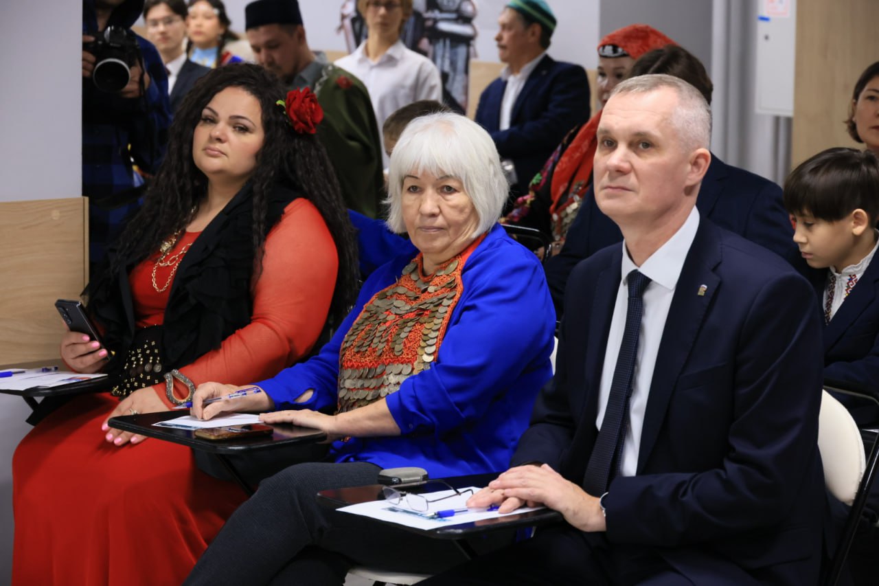 Южноуральцы присоединились к юбилейному этнографическому диктанту Южноуральцы присоединились к юбилейному этнографическому диктанту