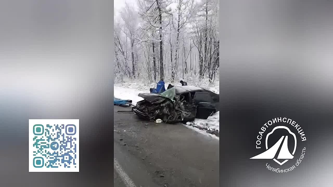 На трассе М5 под Златоустом в ДТП попали два большегруза и легковой автомобиль