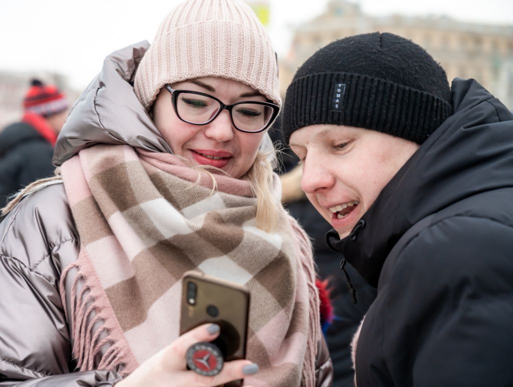 Психолог Арина Свиридова объяснила, как знание личностного типа партнера влияет на отношения
