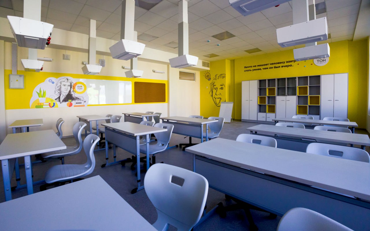 В школах Челябинска вместо звонков зазвучат патриотические песни