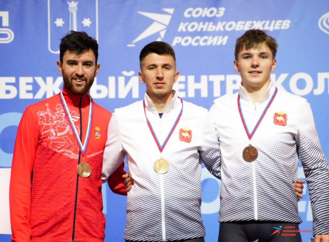 Южноуральцы завоевали 6 медалей на первом этапе Кубка России по конькобежному спорту