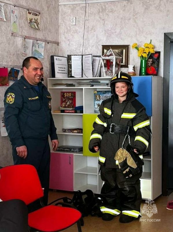 С детства к подвигу: встреча с настоящими героями С детства к подвигу: встреча с настоящими героями